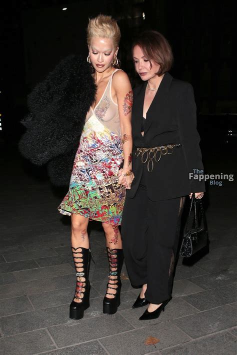 Rita Ora Flashes Her Nude Tits At The Fashion Awards Afterparty Fappening