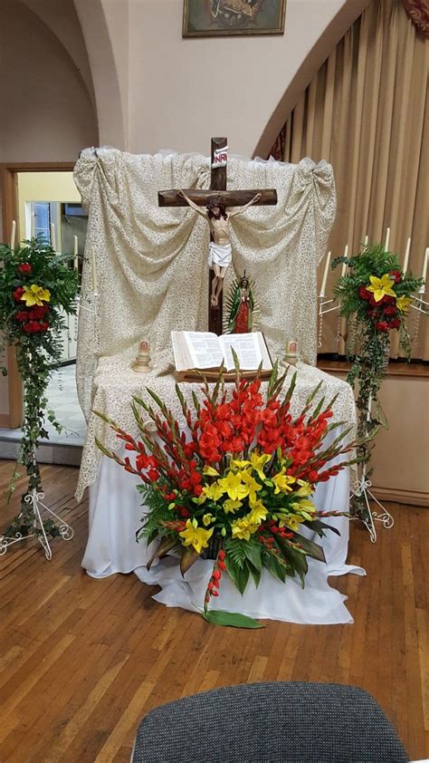 Pin By Angeles On Viacrucis Church Altar Decorations Altar