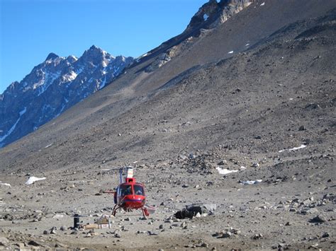 McMurdo Dry Valleys of Antarctica: The Driest Place on Earth | Amusing ...