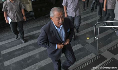 Muhyiddin Submits Sds Backing Him As Pm