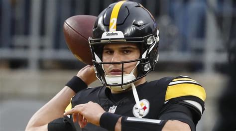 Titans Sign Former Steelers Qb Mason Rudolph Per Report