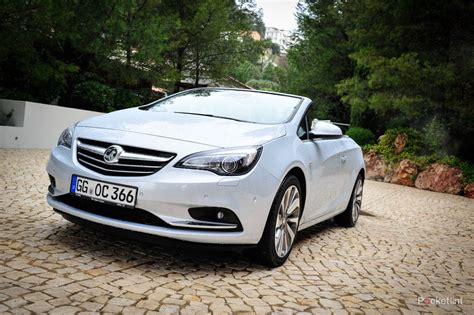 Hands-on: Vauxhall Cascada review