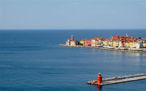 Jasni in sončni dnevi pred nami Radarska Slika Padavin