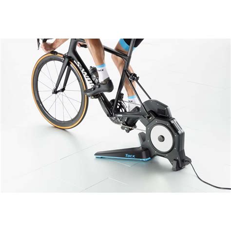 TACX Flux 2 Smart Trainer Heimtrainer Trainingsmatte für