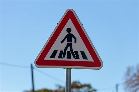 Pedestrian Crossing Sign - Photo #9451 - motosha | Free Stock Photos