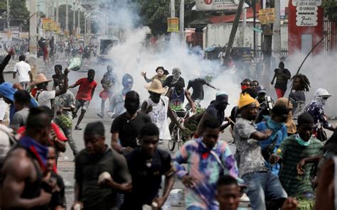 Estallan protestas en Haití tras la muerte de policías Aristegui Noticias