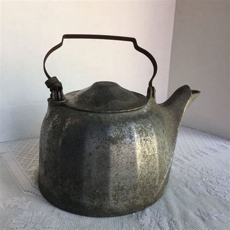 Antique Colonial Tea Kettle By Wagner Ware Heavy Metal Large Etsy