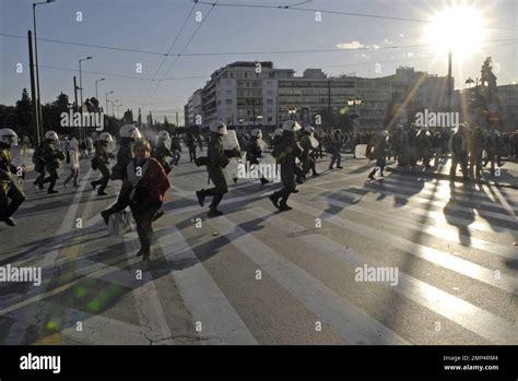 La destrucción en el centro de Atenas alcanzó niveles no vistos durante