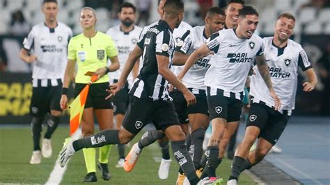 Ex Atacante Do Botafogo Est Certo De Que O Clube Ser Campe O