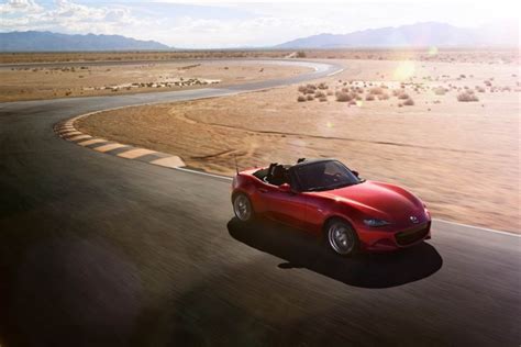 導入 Kpc全新車身平衡控制技術，2023年式 Mazda Mx 5 開始接單！