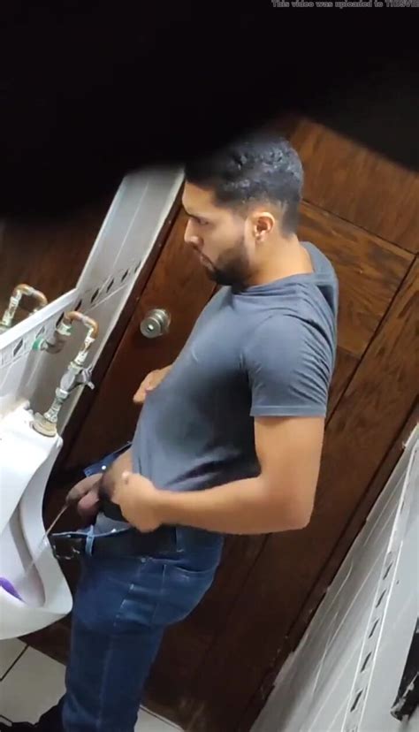 Nude In Toilet ThisVid