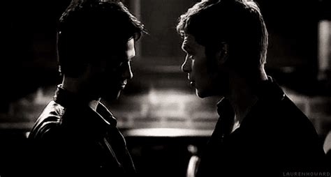 Damon&Klaus: 2x20 gif - Klaus Photo (21528874) - Fanpop