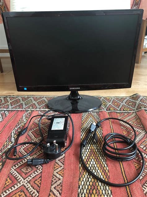 22" Samsung S22C300 HDMI LED Monitor in N4 Islington for £60.00 for ...