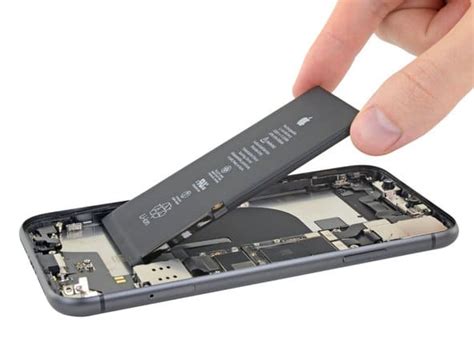 Как заменить аккумулятор iPhone 11 - пошаговые действия с фото