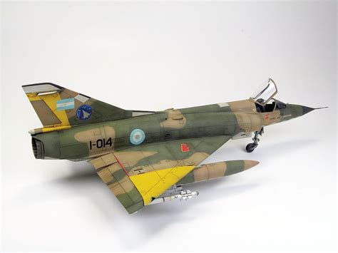 Modelarstwo z pasją Zobacz wątek Mirage IIIEA Falklandy 82 1 72