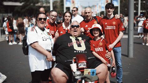 Fan Gallery Ahead Of Man Utd Women V Tottenham Hotspur FA Cup Final 12