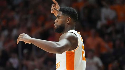 Why Jaylen Carey got technical foul in Tennessee vs Auburn game