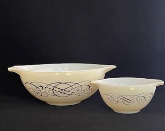 Vintage Pyrex Balloons Promotional Chip Dip Set With Bracket And Hot Air Balloons