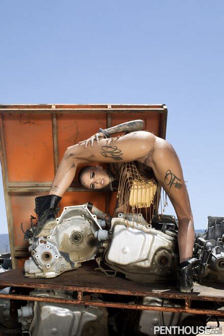 Leigh Raven A Melhor Do Mundo Leigh Raven 15 Porn Pic