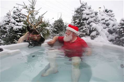Santa Likes Hot Tubs Hot Tub Christmas Santas Workshop
