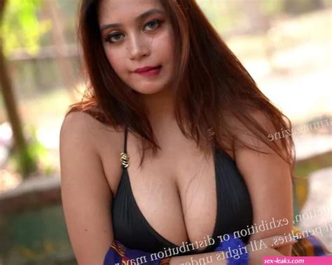 Feat Saree Model Puja Nude Sort Pussy Naarimagazine Sex Leaks
