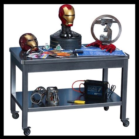 HOT TOYS ACS IRON MAN WORKSHOP ACCESSORIES TH SCALE COLLECTIBLE SET Hobbies Toys