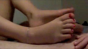 Amature Girlfriend Gives Hot Footjob Job Fetish XNXX