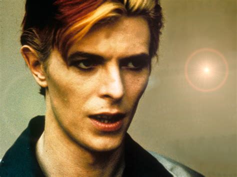 The Man Who Fell To Earth - David Bowie Wallpaper (41540562) - Fanpop