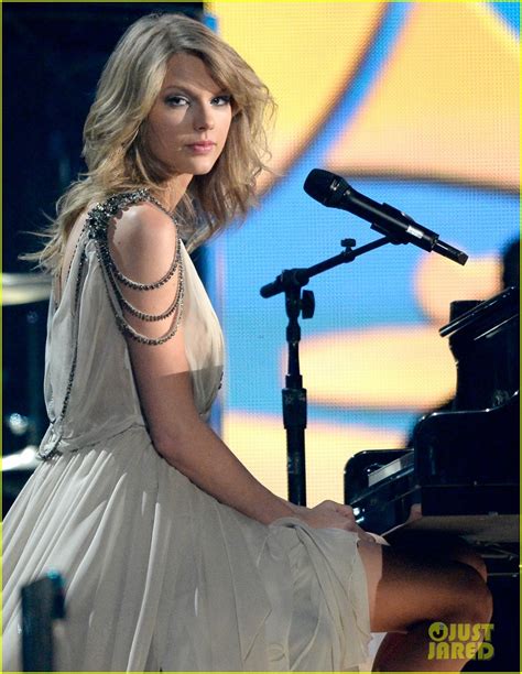 Taylor Swift Grammys Retrospective: Remember Her Biggest Performances ...