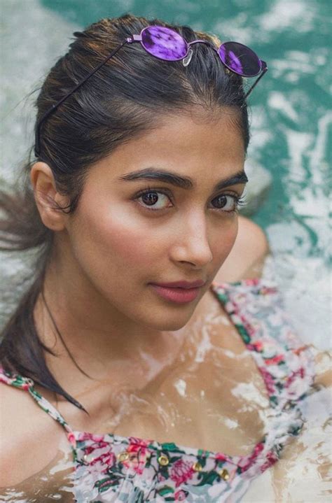 Pooja Hedge Hot Looks In The Pool