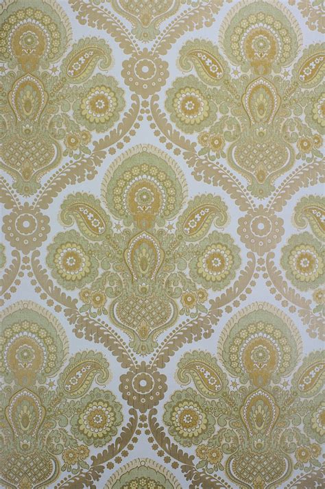 Green and gold damask wallpaper Gold Accent Wallpaper, Paisley ...