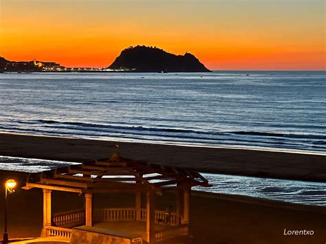 Anochecer De Hoy En La Playa De Zarautz Zoragarria Eitb Eus Flickr