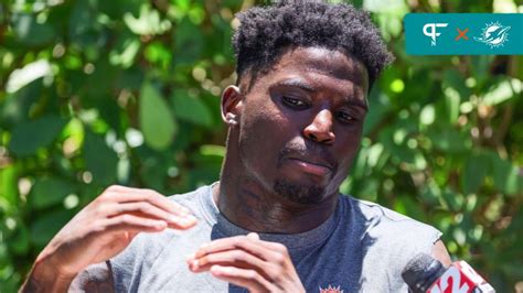 Miami Dolphins Tyreek Hill Discusses His Selfish Past Contract