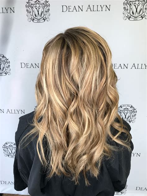 Hair From Today Love This Blonde Baliage Baliage Hair Blonde Baliage Fancy Hairstyles