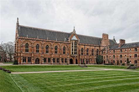 Keble College: Library & Hall | Cathedral architecture, Oxford city ...