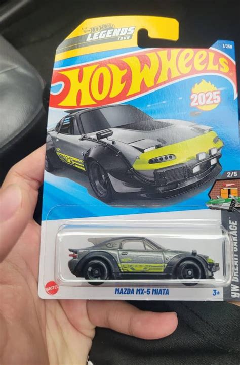 HOT WHEELS Mazda Mx Miata Hobbies Toys Toys Games On Carousell