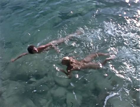 V Ronique Jannot Nude Pics Page