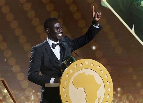 Sadio Man Elu Meilleur Joueur Africain De L Ann E