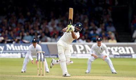 Ravindra Jadeja brings out the sword celebration on reaching his fifty ...