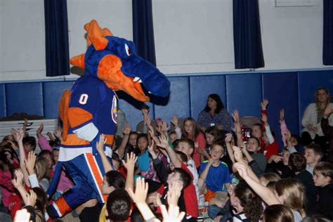 Islanders Bring 'Blades for Grades' to St. James Elementary School ...