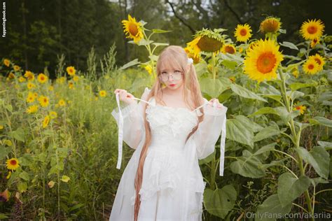 Akariia Cosplay Akariia Cosplay Nude OnlyFans Leaks Fappening FappeningBook