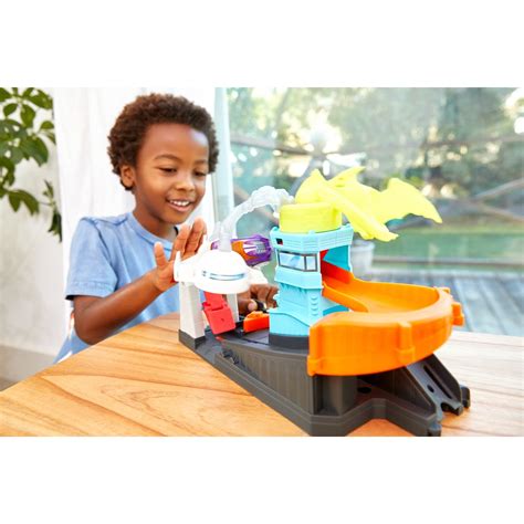 Hot Wheels Şehirde Yaratık Macerası Oyun Seti Serisi Ptero Fiyatı