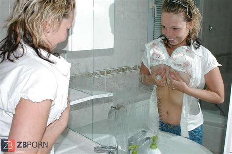 Light Haired And Dark Haired ZB Porn