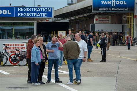 Een Zware Klap Voor De Werknemers Maar Niet Alleen Voor Hen Dit Zijn