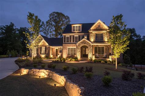 Four Driveway Lighting Ideas To Consider | Georgia Lightscapes