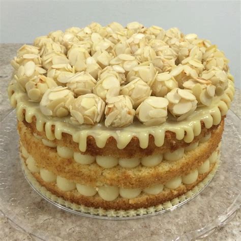 Naked cake de Amêndoa Elo7 Produtos Especiais