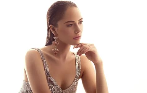 Wallpaper Girl Hot Sexy Eyes Smile Beautiful Model Pretty For Mobile And Desktop Section