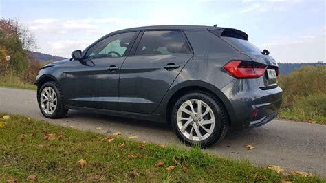 Audi A1 1 0 TFSI bogate wyposażenie niski przebieg Gorlice OLX pl