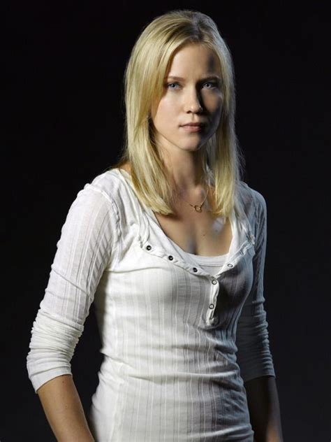 Jessy Schram Hot