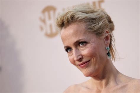 Las fantasías sexuales de Gillian Anderson la actriz de Sex Education y Expedientes X reunió